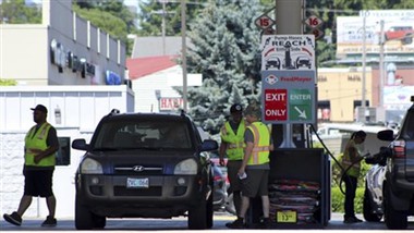 Hvorfor må du bruke elektrostatiske beskyttelsesklær for å jobbe på en bensin...