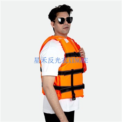 Oransje nylon redningsvest vest